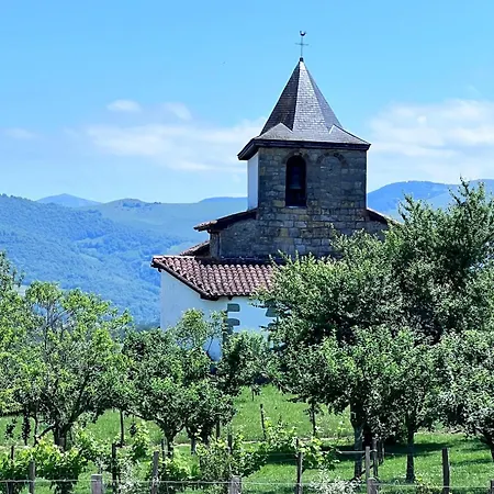 Maison Biscaya, 2-4 Pers Saint-jean-pied-de-port * Caro (Pyrenees-Atlantiques)